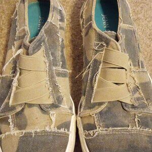 JENN ARDOR Women's Stylish Slip On Sneakers No Laces Elastic Low Top Canvas Snea